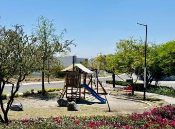 Terreno / Lote , Querétaro · Terreno en Venta en Lomas de Juriquilla, Querétaro – Esquina | 531.44 m²