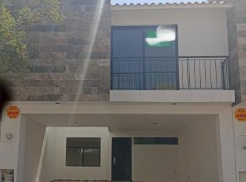 Casa · 200m² · 3 Recámaras · 2 Estacionamientos · Casa en Renta en Catara, Villa de Pozos
