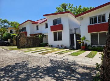 Casa en condominio de 4 habitaciones, Cuernavaca · Casa en Condominio Doble Vigilancia 24 Horas