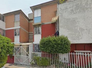 Dúplex de 3 habitaciones, Iztapalapa · ¡único Departamento Duplex Tipo Casa! Junto a Fes Zaragoza y Metro Guelatao. ¡Listo Para Escriturar!