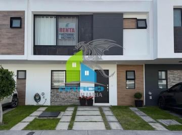 Casa · 138m² · 4 Recámaras · Casa - Zákia