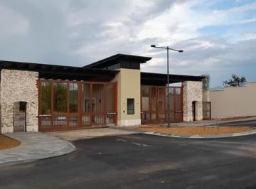 Terreno / Lote · 248m² · Terrenos en Venta en El Barrial