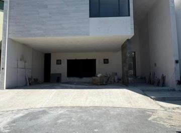 Casa · 505m² · 4 Recámaras · 3 Estacionamientos · Casa en Venta en La Joya Loreto