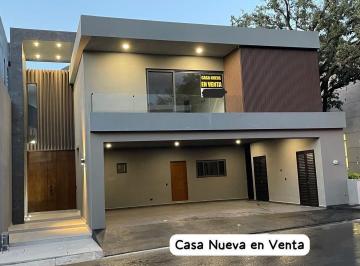 Casa · 508m² · 3 Recámaras · 3 Estacionamientos · Casa en Venta en La Joya Magnolia