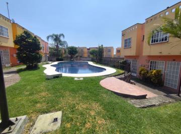 Casa en condominio de 2 habitaciones, Temixco · Casa con Alberca en Temixco