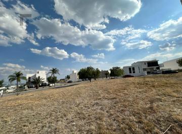 Terreno / Lote · 300m² · Terreno en Venta en Campestre Juriquilla a Precio Catastral