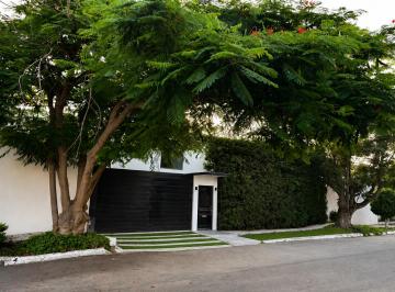 Casa de 4 habitaciones, Querétaro · Se Renta Casa Col del Valle (Al Lado del Club Campestre)