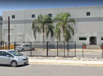 Bodega comercial · 2408m² · 10 Estacionamientos · Nave Industrial en Renta | Santa Catarina, Nl