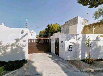 Casa en condominio · 320m² · 3 Recámaras · 2 Estacionamientos · Venta Casa a Solo 150 m de Av Huayacán Svm0426