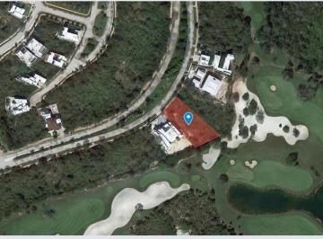 426063bd44b8898739a8ed0c6104ea2a7f7ac2df9847bc508f7bdcbaf4da8c4e · Terreno en Venta Frente a Campo de Golf en Yucatán Country Club, Mérida