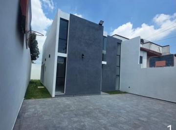 Casa de 3 habitaciones, Jiutepec · Casa Privada Totalmente Nueva de Doble Altura y Luz Natural a 5 Minutos de Galerías Cuernavaca
