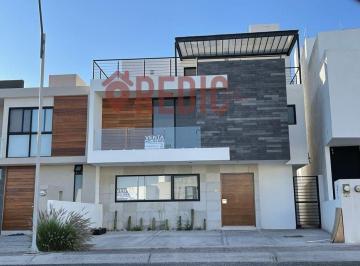 Casa de 3 habitaciones, Querétaro · Casa en Venta en Condesa de 3 Hab. + Roof Garden