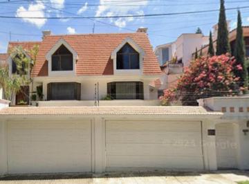 Casa de 6 habitaciones, Zapopan · ¡Liquidacion! Casa Zapopan Jalisco: Oportunidad de Inversión y Alta Plusvalía