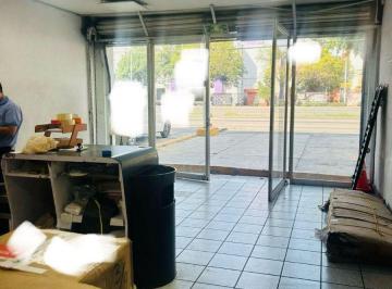 Local comercial , Tlalnepantla de Baz · ¡En Rentra Atractivo Local Sobre Calzada Vallejo, Tlalnepantla de Baz, Edomex!