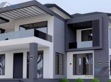 Casa · 2 Recámaras · 2 Estacionamientos · Casa en Venta en Cancún Centro