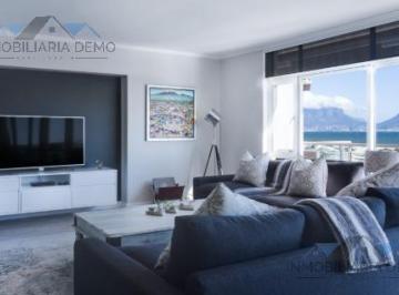 Casa · 450m² · 7 Recámaras · 4 Estacionamientos · Casa en Venta en Santa Fe