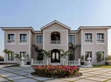 Casa · 1462m² · 5 Recámaras · Casa en Venta en El Campanario, Queretaro