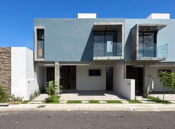 Casa · 177m² · 3 Recámaras · 2 Estacionamientos · Casa en Venta Fraccionamiento Lomas del Mediterráneo, Riviera Veracruzana