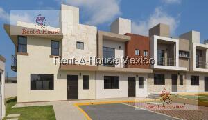 Casa · 66m² · 3 Recámaras · 2 Estacionamientos · Casa en Venta en Tecámac Ojo de Agua Bj 26 - 600
