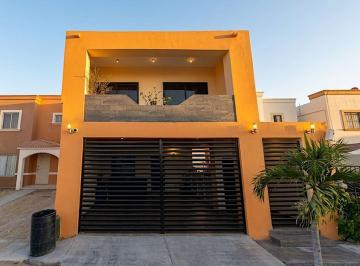 Casa de 3 habitaciones, La Paz · Te Imaginas Una Casa a 10 Minutos del Malecon de La Paz? Lo Mejor a un Super Precio