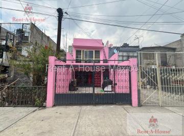 Casa · 140m² · 4 Recámaras · 1 Estacionamiento · Casa en Venta en Ciudad Oriente Ecatepec de Morelos Bj 26 - 2671