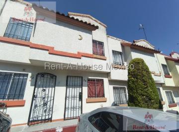 Casa · 51m² · 2 Recámaras · 1 Estacionamiento · Casa en Venta en Tecámac Villa del Real Ve 26 - 3139