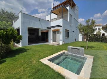 Casa en condominio · 510m² · 3 Recámaras · 3 Estacionamientos · Casa en Condominio - Fraccionamiento Otomíes