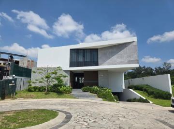 Casa en condominio de 4 habitaciones, Zapopan · Casa de Lujo 4 Recámaras Las Lomas
