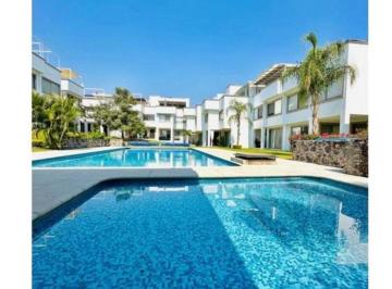 Casa de 4 habitaciones, Temixco · Casa en Venta con Alberca, Jardín y Vigilancia!