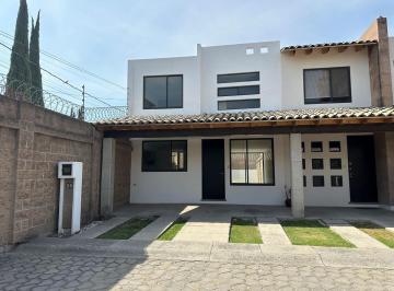Casa en condominio · 146m² · 2 Recámaras · 2 Estacionamientos · Casa en Condominio - Momoxpan