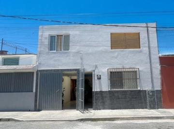 Casa de 7 habitaciones, Metepec · Casa en Venta en Metepec.