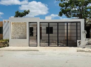 Casa de 2 habitaciones, Mérida · Casa en Venta con Piscina