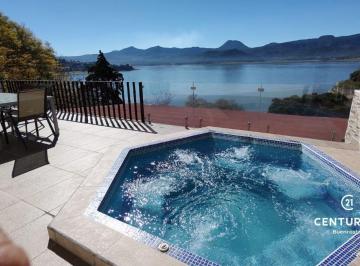 Casa de 4 habitaciones, Valle de Bravo · Casa en Renta Vista Panorámica Al Lago, Valle de Bravo