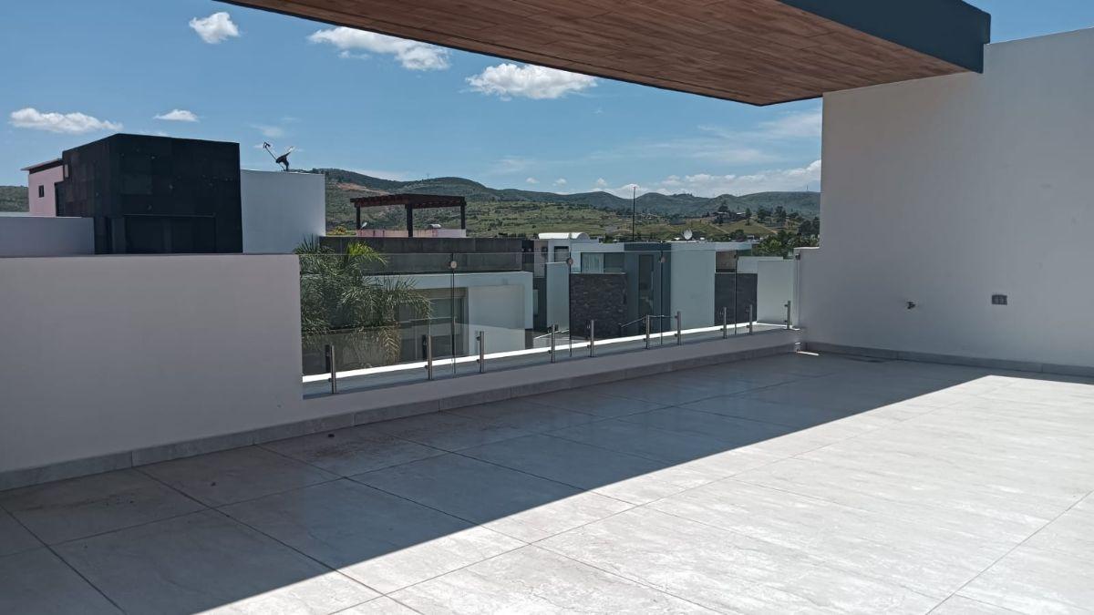 House for Sale in Parque Zacatecas, Lomas de Angelópolis