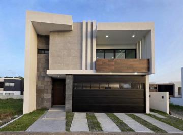Casa · 277m² · 3 Recámaras · 2 Estacionamientos · Casa con Alberca en Venta Punta Tiburón