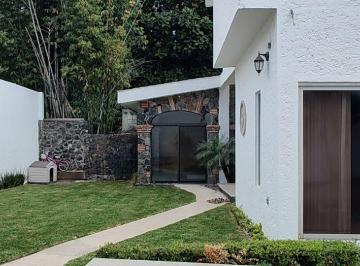Casa de 3 habitaciones, Cuernavaca · Chapultepec Venta Casa Grande en Privada con Vigilancia