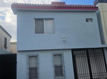 Casa · 2 Recámaras · 2 Estacionamientos · Casa - Torres Lindavista