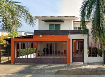 Casa de 4 habitaciones, Puerto Vallarta · Casa en Venta en Fluvial Vallarta, Puerto Vallarta, Jal.