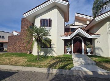 ef901a854639db4de954f82a11ce430121b78581c9fff9dbe5f3d8f6356abbb0 · Casa en Renta en Virreyes Residencial, Zapopan