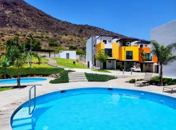 Casa en condominio · 110m² · 3 Recámaras · 2 Estacionamientos · Descubre Residencial del Lago
