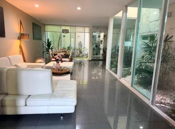 Casa en condominio de 4 habitaciones, Zapopan · Casa en Venta Iluminada en Coto con 3 Niveles