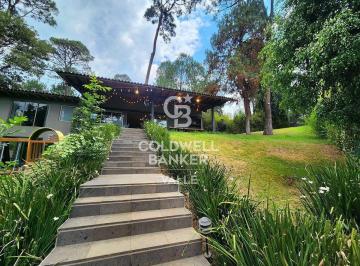 Casa · 480m² · 5 Recámaras · 10 Estacionamientos · Casa en Renta, Avándaro Valle de Bravo