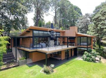 Casa · 237m² · 4 Recámaras · 3 Estacionamientos · Venta de Casa en Avándaro