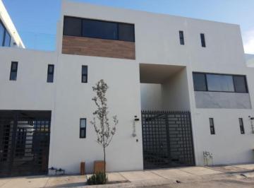 Casa · 146m² · 3 Recámaras · 2 Estacionamientos · Casa en Venta en Ayucca Residencial, Dominio Cumbres, Garcia