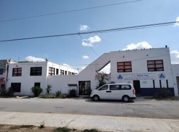 Edificio · 740m² · 17 Recámaras · Edificio en Col. Satelite, Salinas Victoria, N. L en Venta