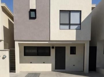 Casa · 119m² · 3 Recámaras · 2 Estacionamientos · Casa en Fraccionamiento Murano en Venta