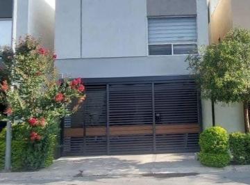 Casa · 185m² · Montenova Zona Cumbres