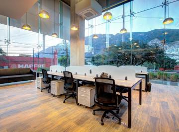 Oficina · 274m² · 12 Estacionamientos · Oficina Equipada