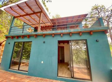 Casa · 290m² · 3 Recámaras · 2 Estacionamientos · Casa en Renta, Valle de Bravo.