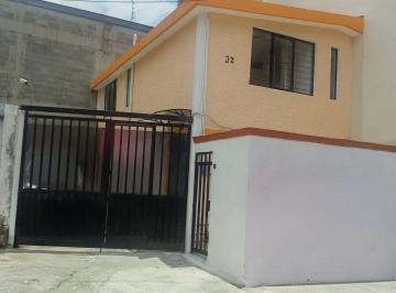 Casa · 80m² · 2 Recámaras · 2 Estacionamientos · Casa en Renta a Unos Pasos de Ermita Iztapalapa